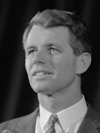 Vai alle frasi di Bobby Kennedy