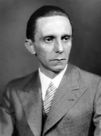 Vai alle frasi di Joseph Goebbels