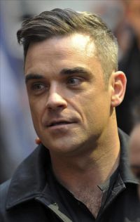 Vai alle frasi di Robbie Williams